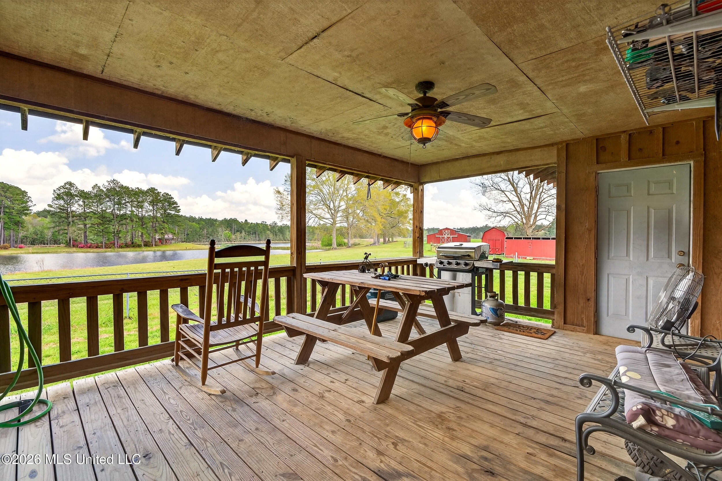 554 Homer Ladner Road Poplarville, MS 39470 - Photo 29 of 68 29_backporch 1