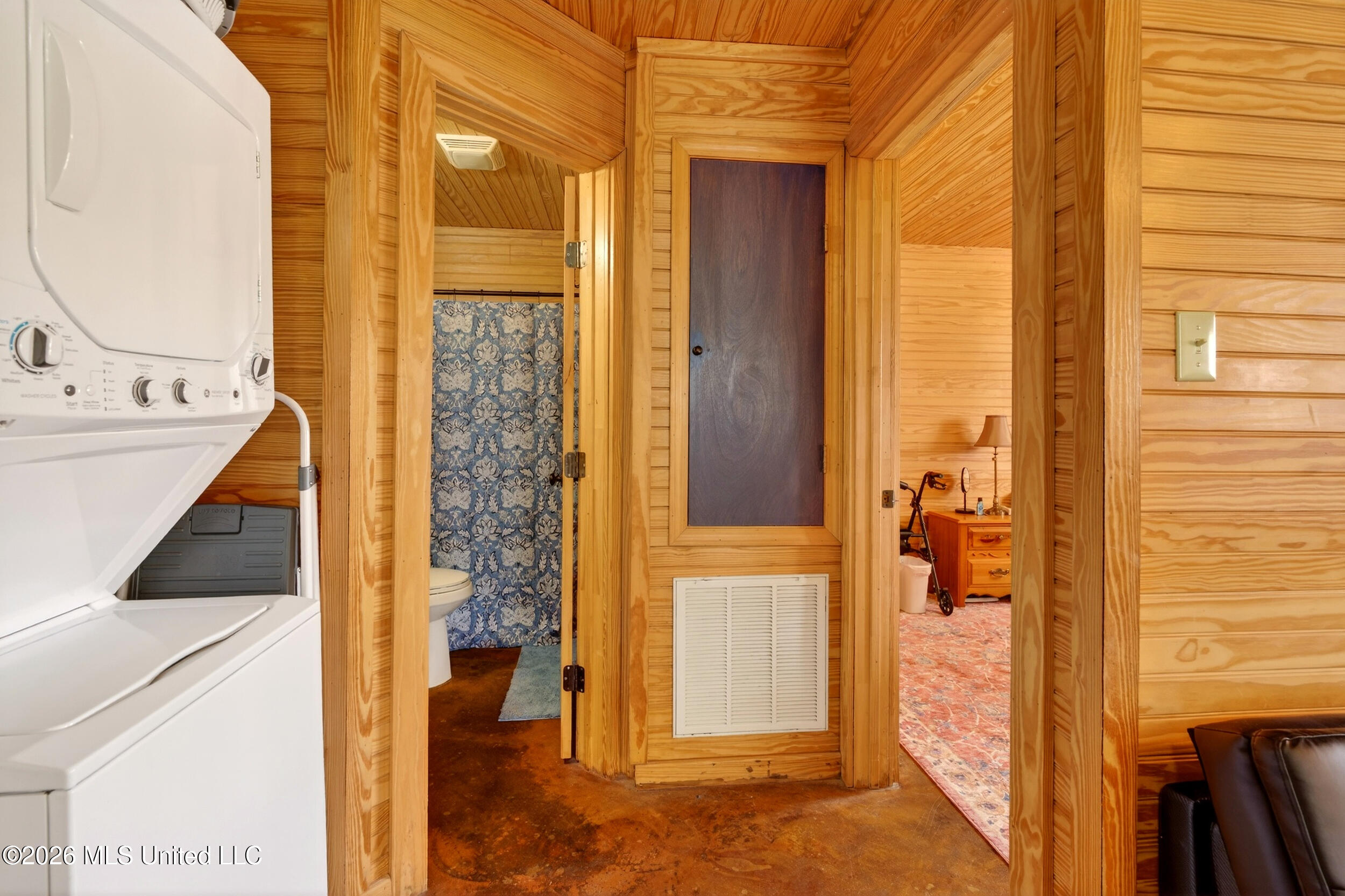 554 Homer Ladner Road Poplarville, MS 39470 - Photo 51 of 68 51_cabin 5