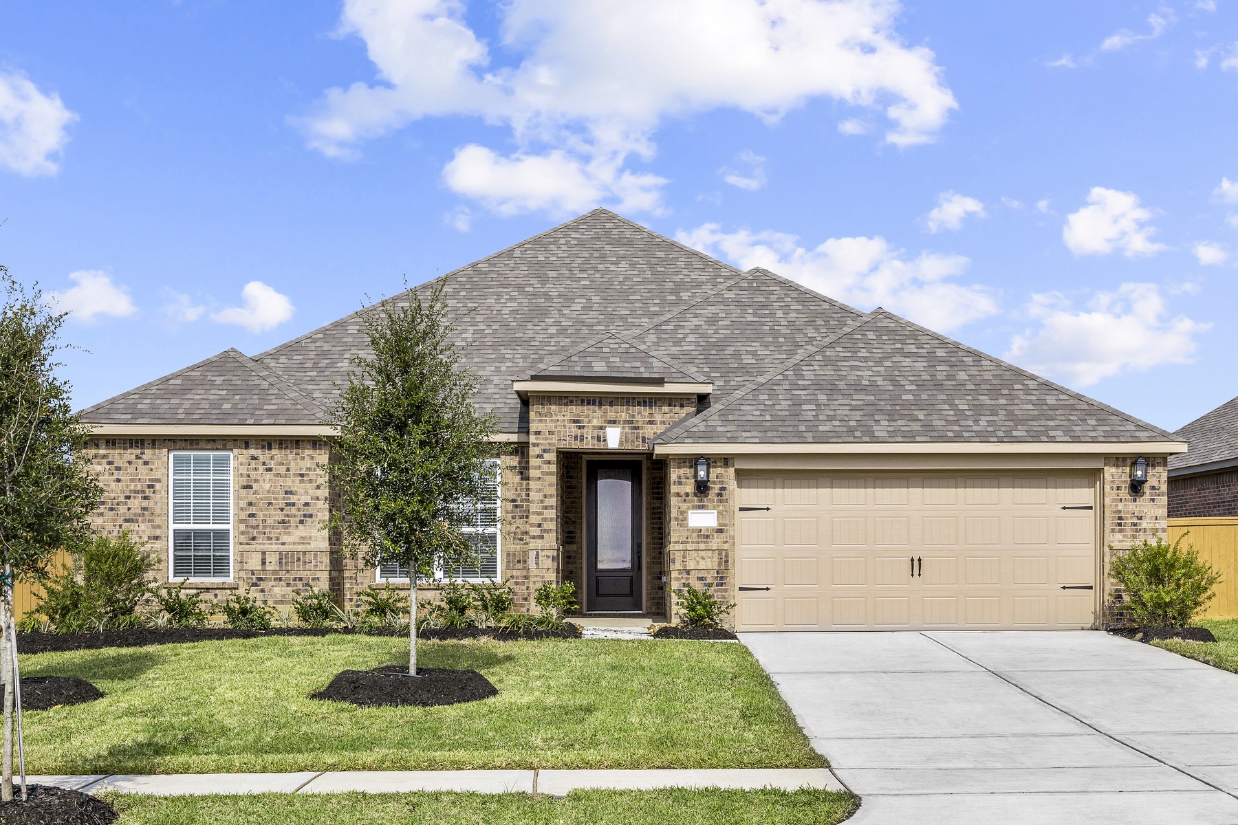 2106 Tioga Vw Drive Rosharon, TX 77583 - Photo 12 of 12 Welcome to the beautiful Leland floor plan at Sierra Vista!