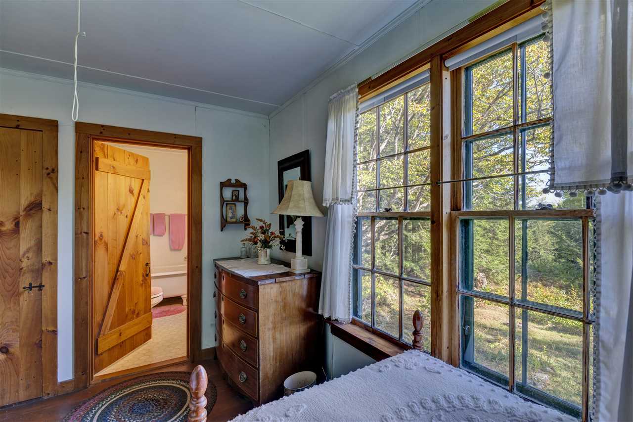 286 Blueberry Ridge Road Newport, NH 03773 - Photo 30 of 38