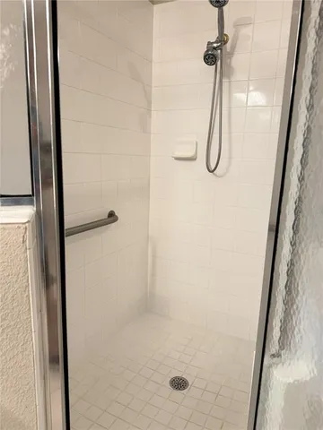 $2,400 | 417 Lake Butler Drive, Kissimmee, FL 34759