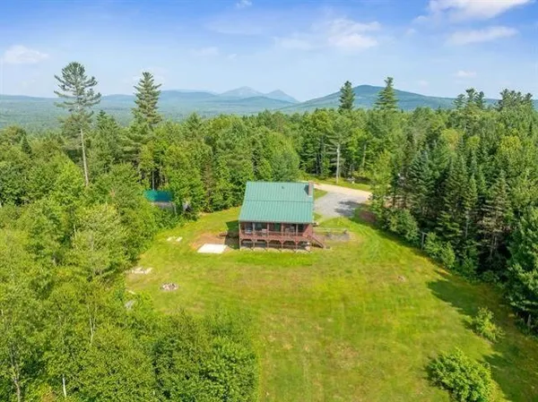 $439,900 | 164 Holbrook Hill Road, Stratford, NH 03590
