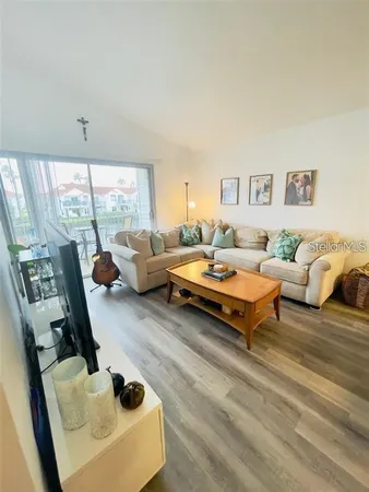 $1,600 | 2500 Woodgate Boulevard, Unit 203, Orlando, FL 32822