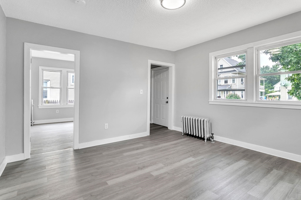 17-19 Laurel Street Springfield, MA 01107 - Photo 14 of 42 Gallery Image 14