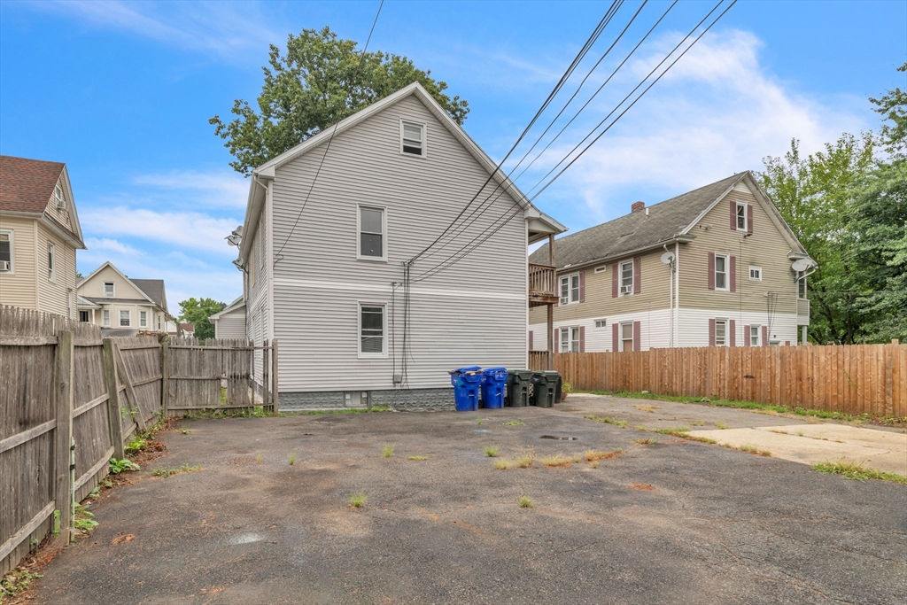 17-19 Laurel Street Springfield, MA 01107 - Photo 40 of 42 Gallery Image 40