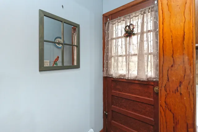 $389,900 | 25 Glen Drive, Ansonia, CT 06401