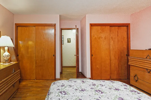 $389,900 | 25 Glen Drive, Ansonia, CT 06401