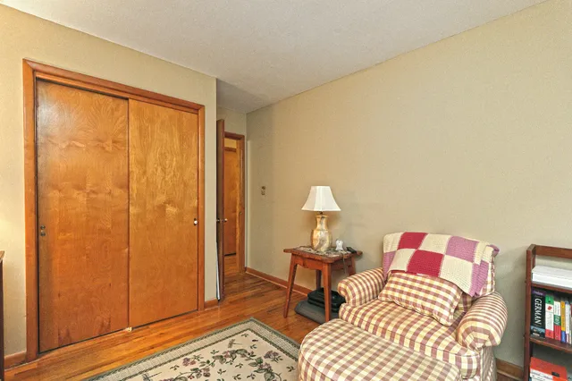 $389,900 | 25 Glen Drive, Ansonia, CT 06401