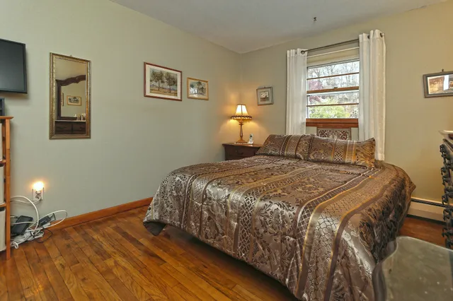 $389,900 | 25 Glen Drive, Ansonia, CT 06401