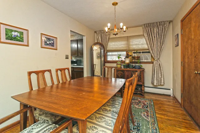 $389,900 | 25 Glen Drive, Ansonia, CT 06401