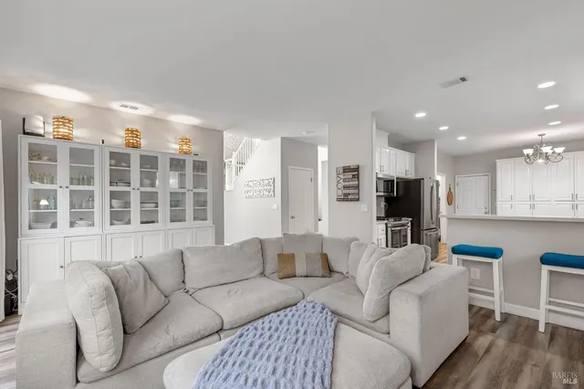 $750,000 | 1049 Woodcrest Court, Vacaville, CA 95688