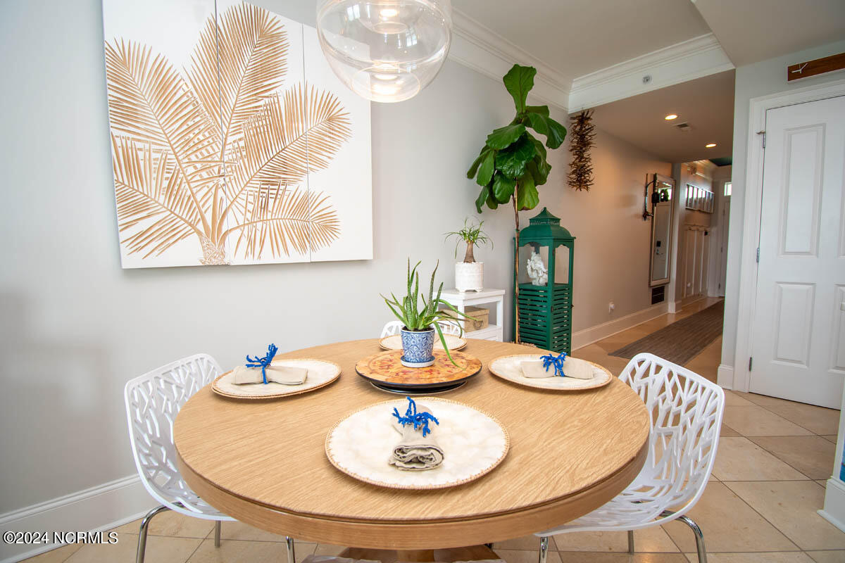 1435 Salter Path Road, Unit J6 Indian Beach, NC 28512 - Photo 7 of 39 Dining 2