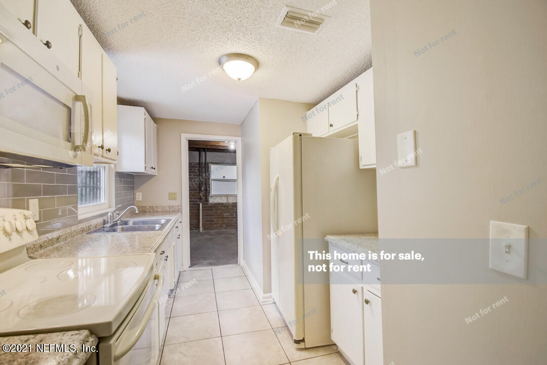 4749 Ricker Road Jacksonville, FL 32210 - Photo 4 of 23 photo_02