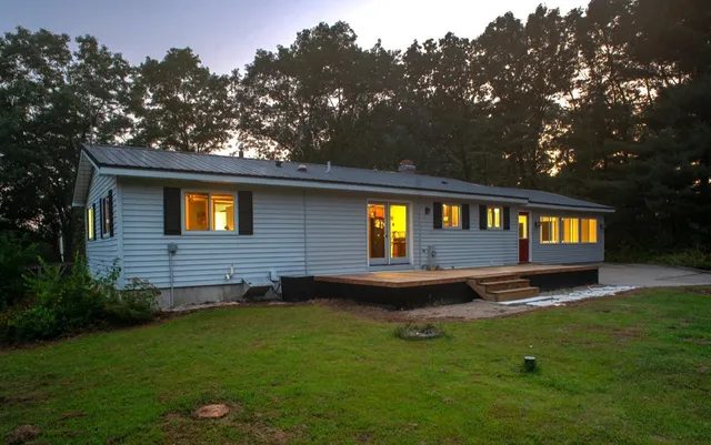 $325,000 | N5914 15th Avenue, Wild Rose, WI 54984