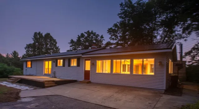 $325,000 | N5914 15th Avenue, Wild Rose, WI 54984