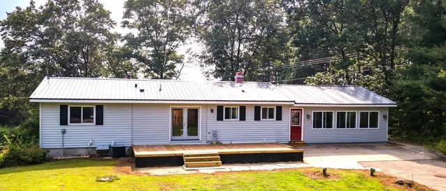 $325,000 | N5914 15th Avenue, Wild Rose, WI 54984