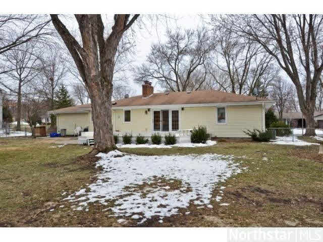 9525 Yosemite Road Bloomington, MN 55437 - Photo 3 of 3