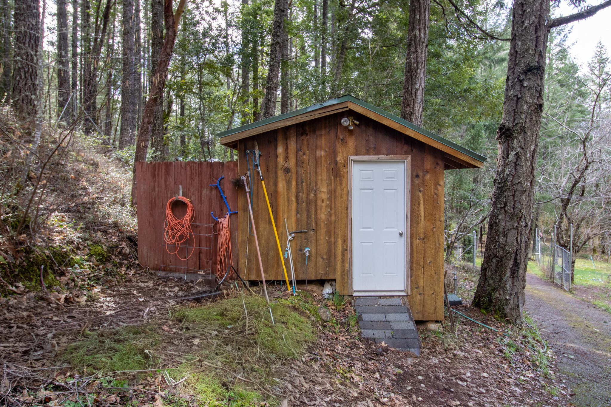 1449 Queen Of Bronze Road Cave Junction, OR 97523 - Photo 59 of 87 Garden Shed