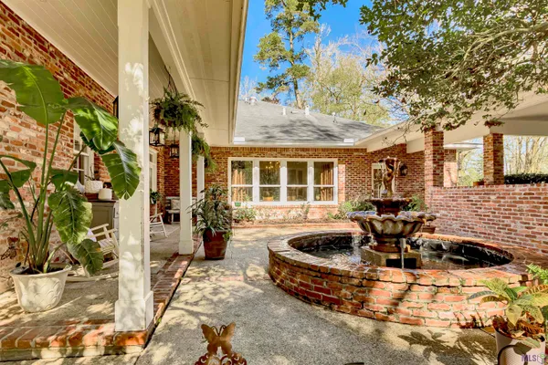 $749,900 | 19424 Creek Round Avenue, Baton Rouge, LA 70817