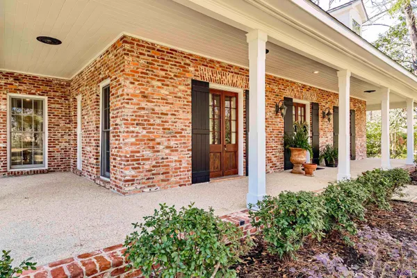 $749,900 | 19424 Creek Round Avenue, Baton Rouge, LA 70817