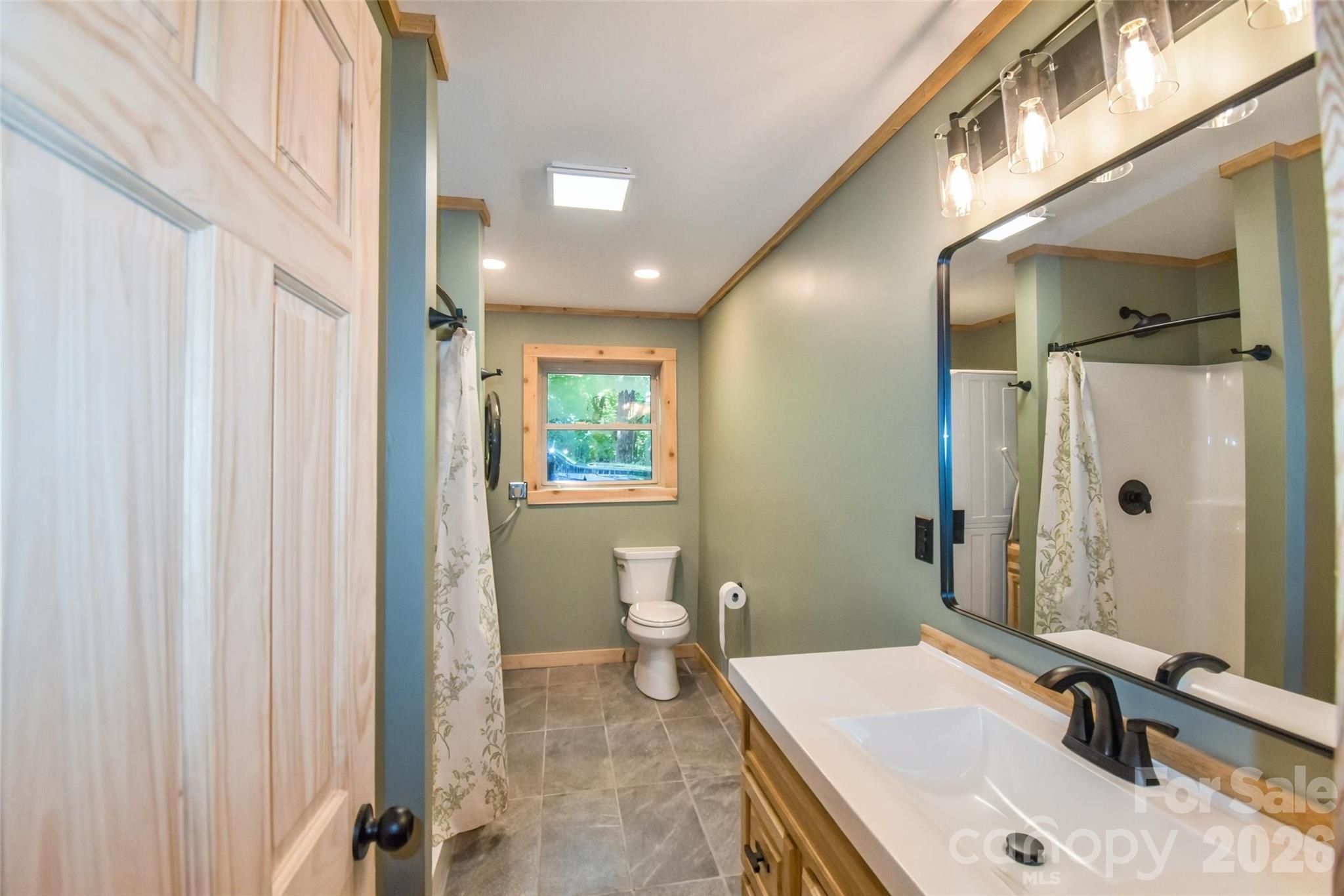 336 Hillside Road Penrose, NC 28766 - Photo 28 of 39 Gallery Image 28