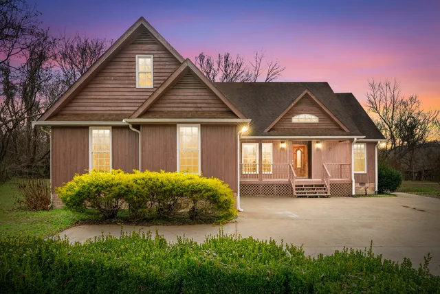 $314,900 | 31 Whiteoak Road, Stewart, TN 37175