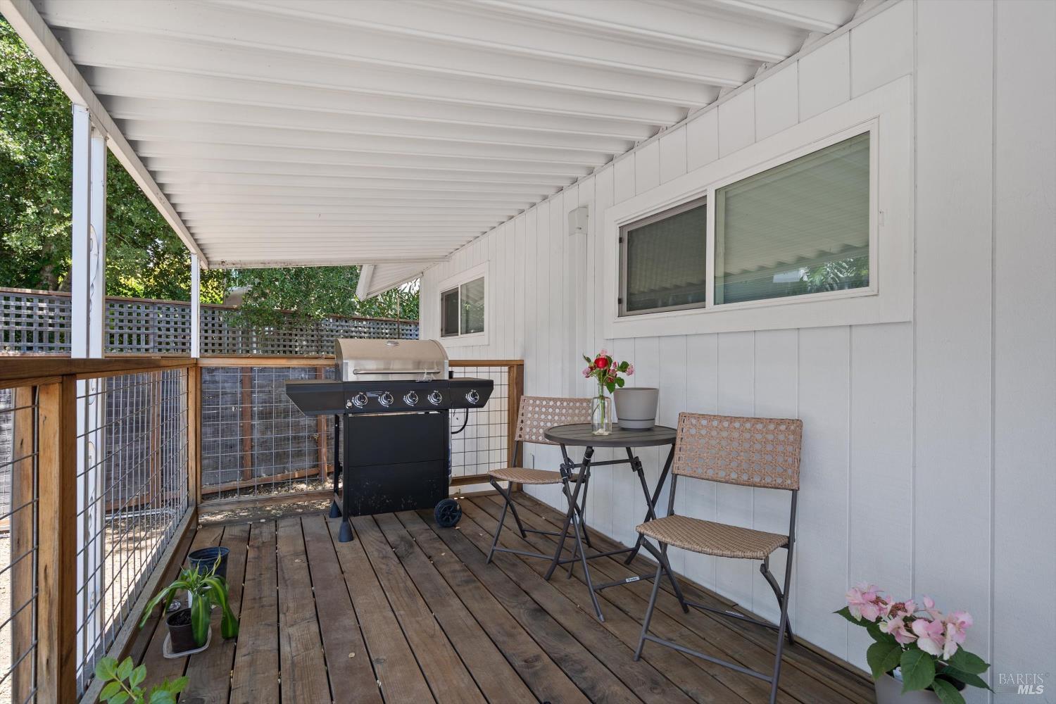 541 Mason Street, Unit 8 Healdsburg, CA 95448 - Photo 2 of 16