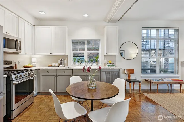 $579,000 | 410 Malden Avenue East, Unit B, Seattle, WA 98112