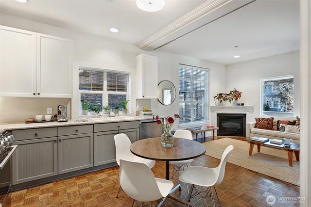 $579,000 | 410 Malden Avenue East, Unit B, Seattle, WA 98112