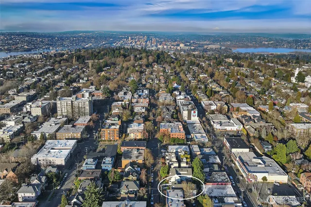 $579,000 | 410 Malden Avenue East, Unit B, Seattle, WA 98112