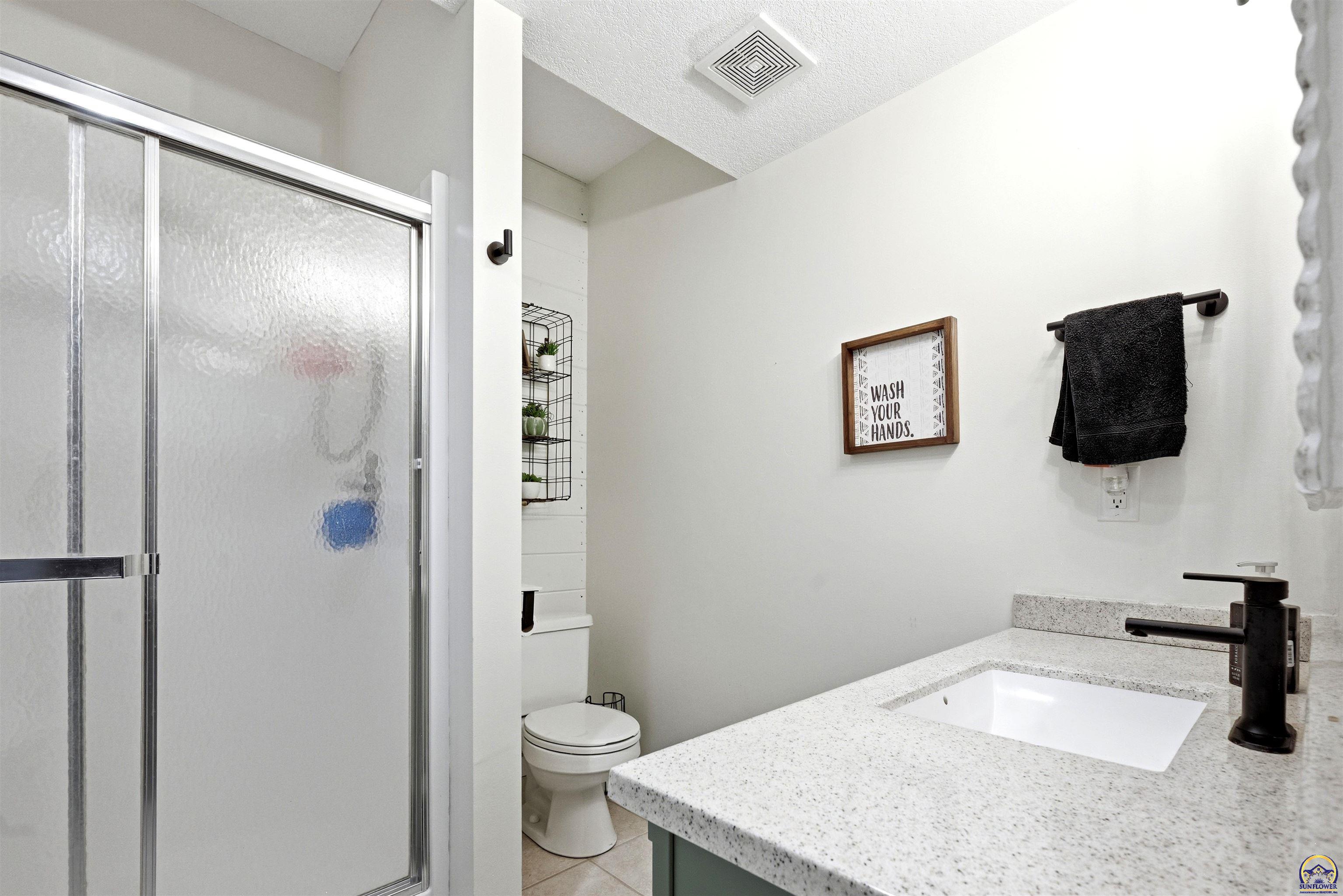 7431 Southwest Arthurs Road Topeka, KS 66610 - Photo 33 of 41