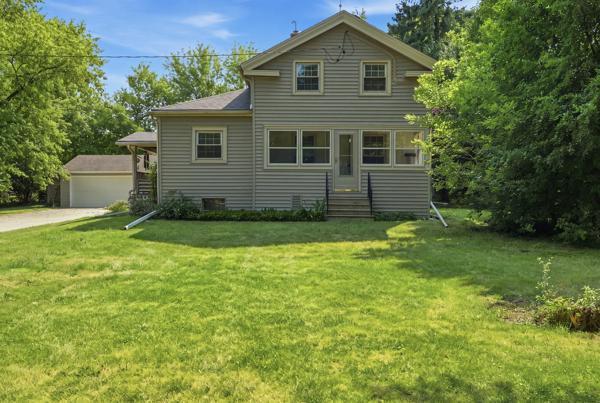 14145 West Lisbon Road Brookfield, WI 53005 - Photo 3 of 41 134297924721987132_134297924424923635_El