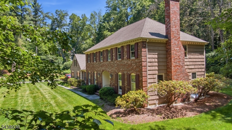 2 Tall Pines Road Morristown, NJ 07960 - Photo 2 of 35