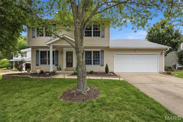 $679,000 | 1421 Briarcreek Drive, Kirkwood, MO 63122