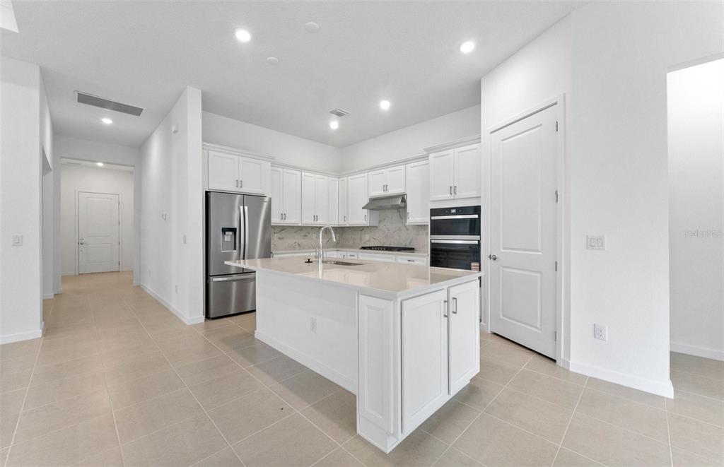 13682 Cyn Rdg Road Spring Hill, FL 34610 - Photo 3 of 27