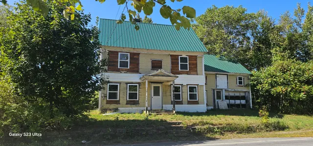 $48,000 | 18 North Main Street, Strong, ME 04983