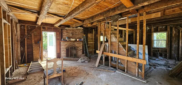 $48,000 | 18 North Main Street, Strong, ME 04983