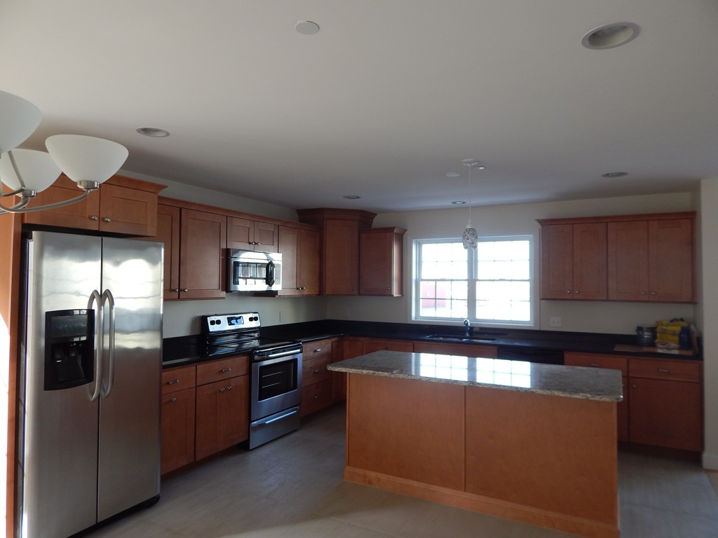 30 Coral Street, Unit 4 Fall River, MA 02721 - Photo 5 of 21 Gallery Image 5