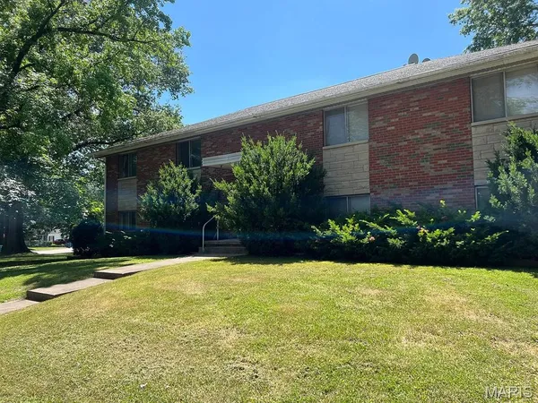 $725 | 1500 Jersey Street, Unit C, Alton, IL 62002