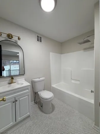 $3,000 | 167 North 5th Street, Unit 2, Paterson, NJ 07522