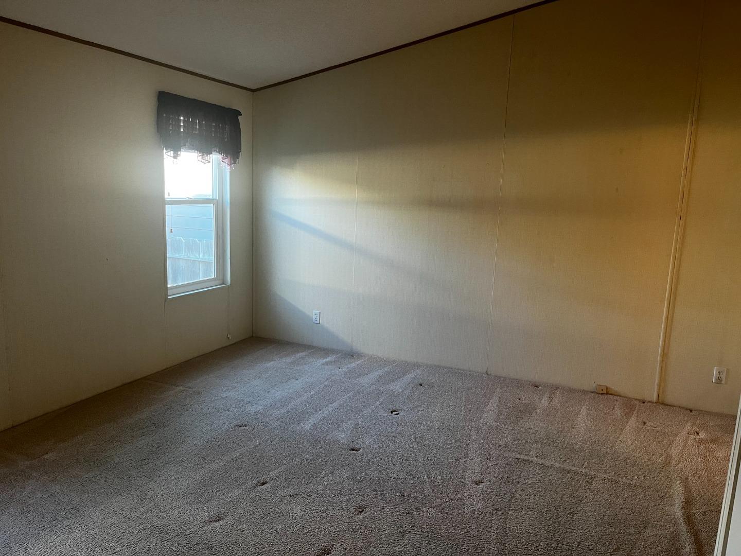 20 Russell Road, Unit 62 Salinas, CA 93906 - Photo 11 of 16 Gallery Image 11