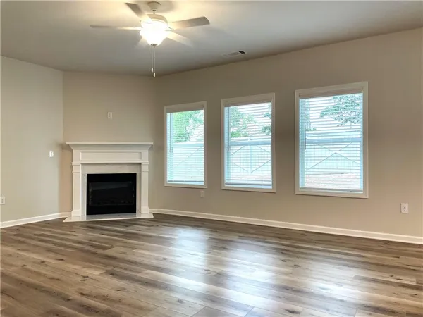 $2,295 | 434 Fox Crk Drive, Braselton, GA 30517