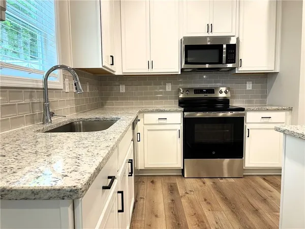 $2,295 | 434 Fox Crk Drive, Braselton, GA 30517