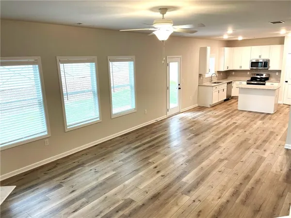 $2,295 | 434 Fox Crk Drive, Braselton, GA 30517