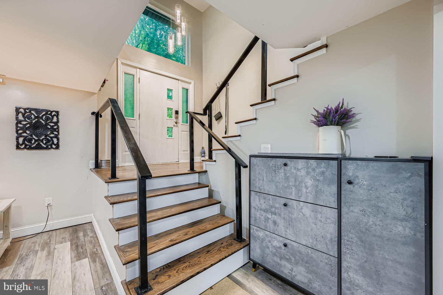 3203 Brezina Place Edgewater, MD 21037 - Photo 19 of 42 a view of entryway