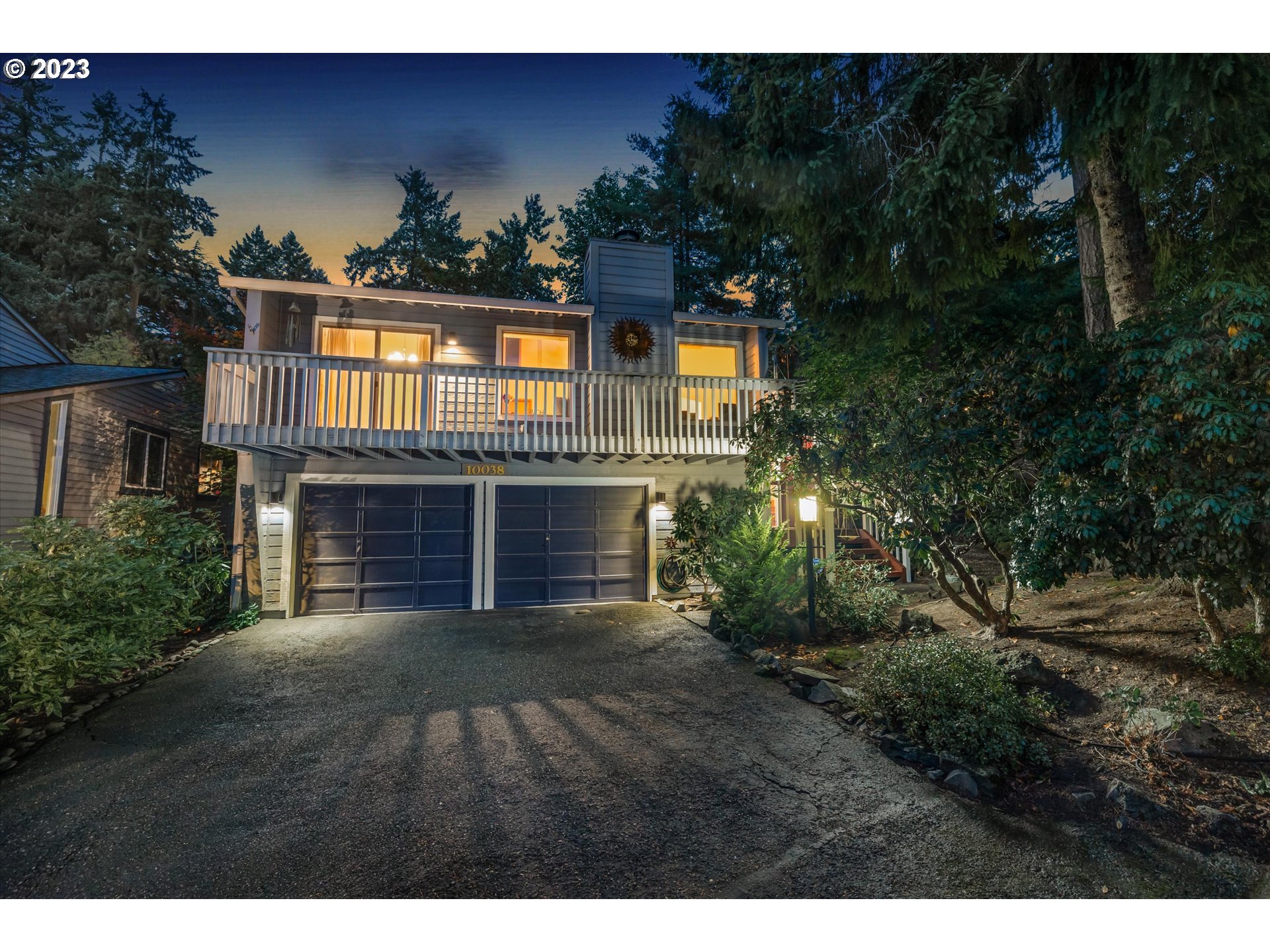 10038 Southwest Quail Post Road Portland, OR 97219 - Photo 1 of 41 Gallery Image 1