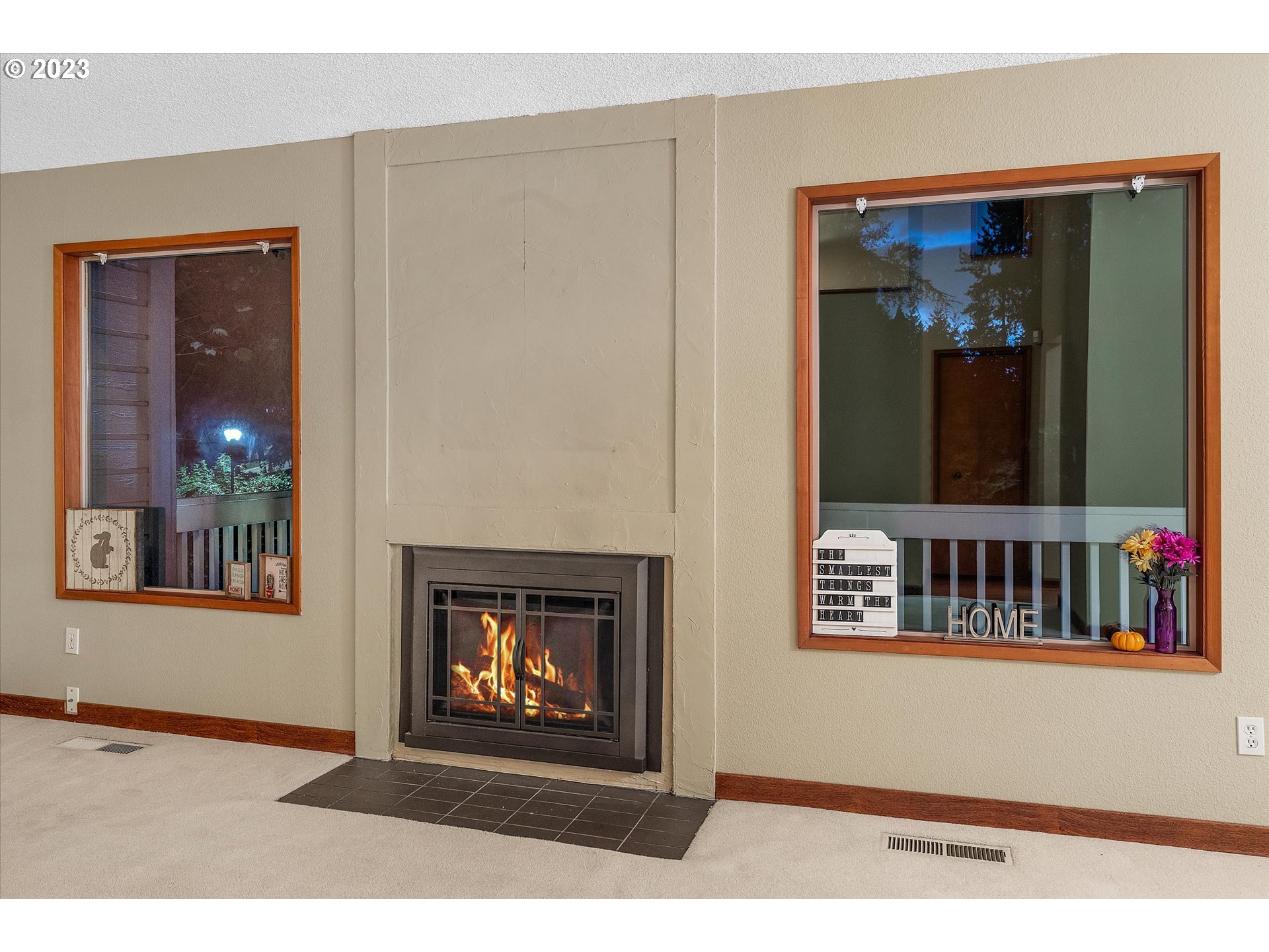 10038 Southwest Quail Post Road Portland, OR 97219 - Photo 7 of 41 Gallery Image 7