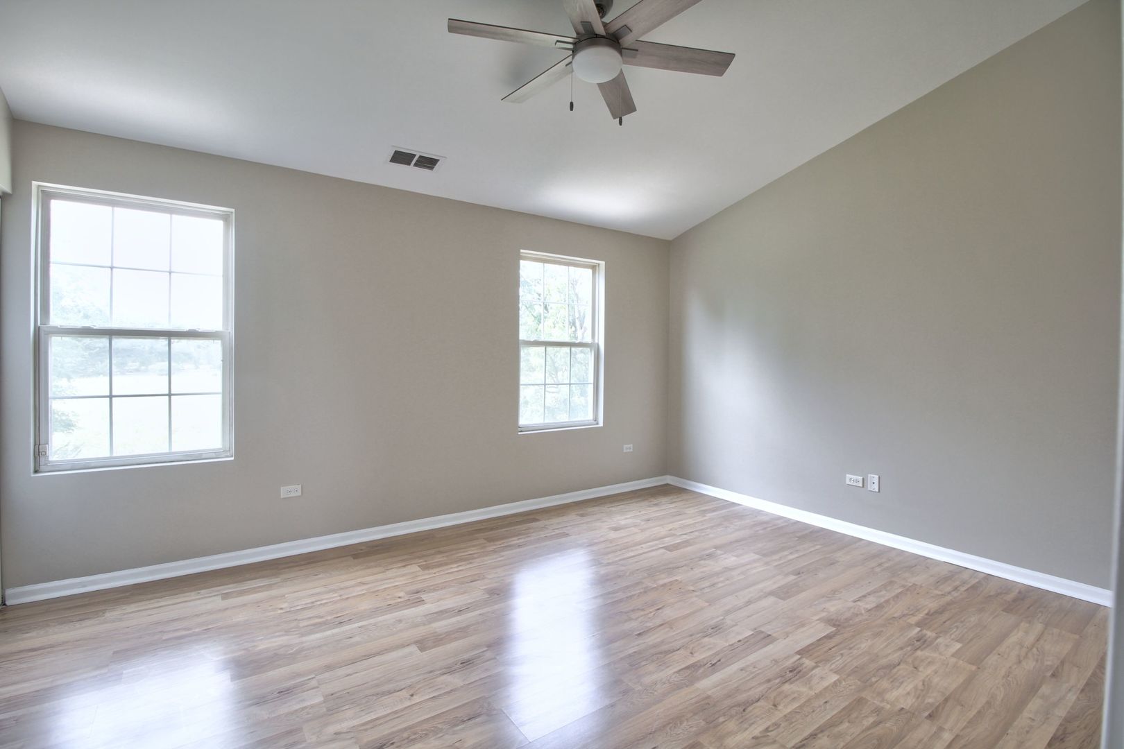 2423 Oak Tree Lane, Unit 2423 Plainfield, IL 60586 - Photo 7 of 13