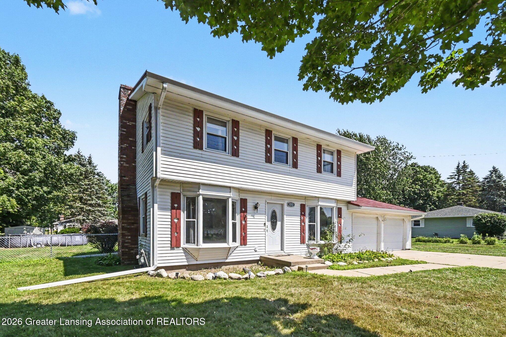 1072 Otto Road Charlotte, MI 48813 - Photo 3 of 27 003_file_1942