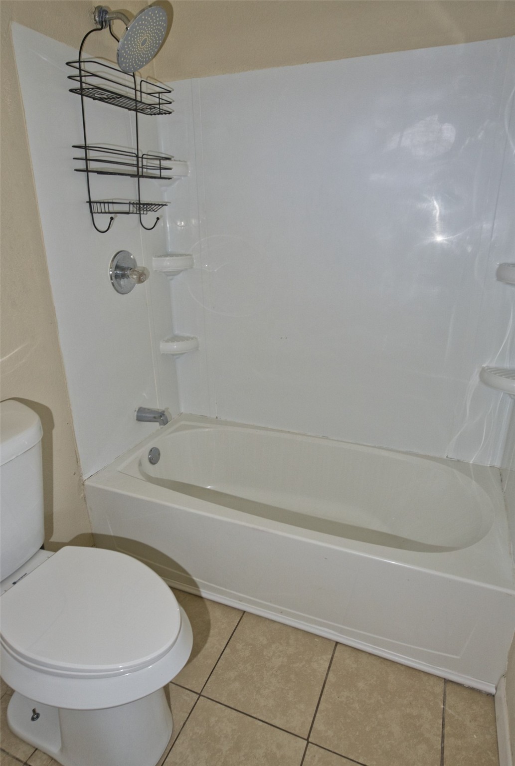 111 Georgia Street Brazoria, TX 77422 - Photo 32 of 38 Primary Bath